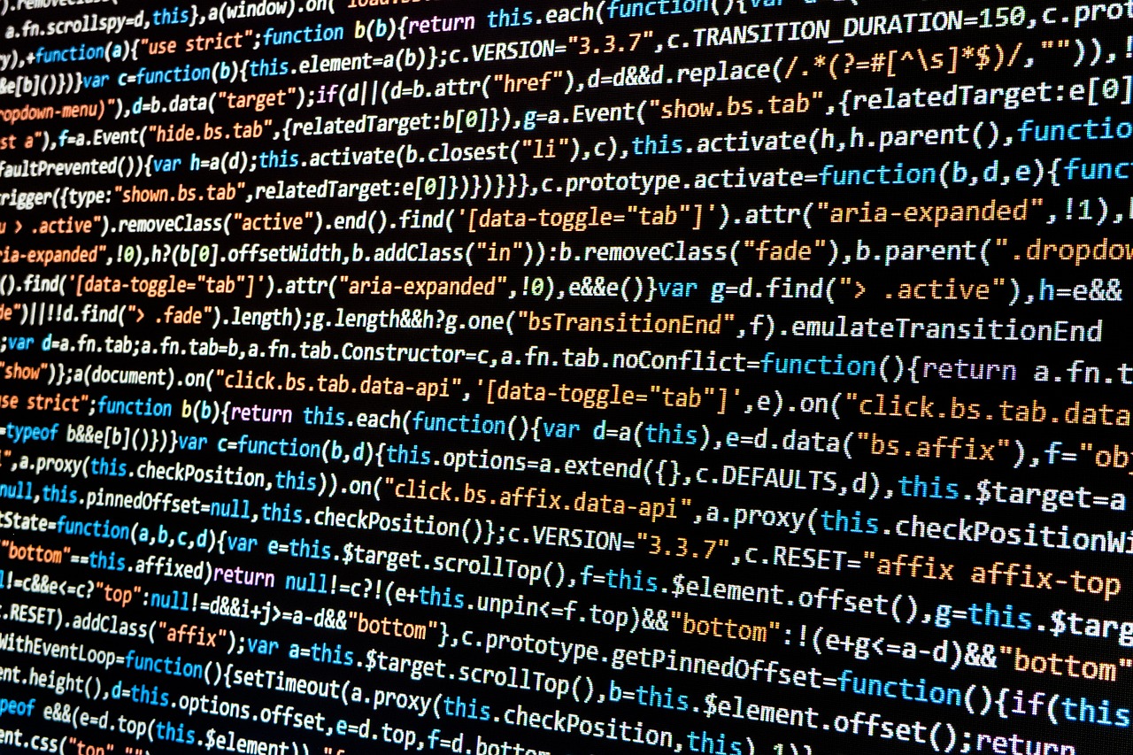 ソフトウェア開発のコスト最適化を表現したイメージ