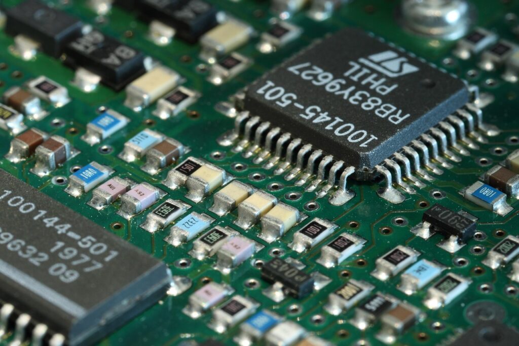 導体と絶縁体の中間の性質を表現した電気回路のイメージ