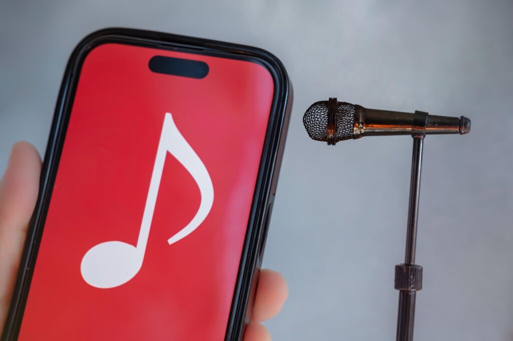 スマートフォンでの音声ファイル転送のイメージ